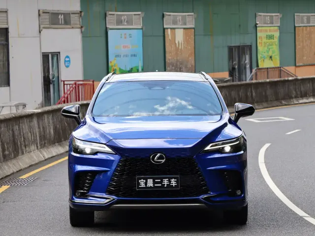 Lexus RX — Фото автомобиля 2
