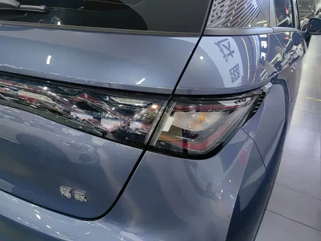 BYD Dolphin — Фото автомобиля 7