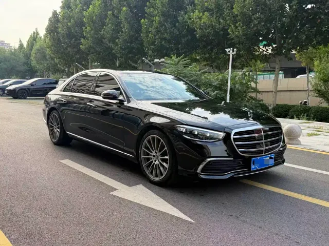 Mercedes-Benz S-Class — Фото автомобиля 3
