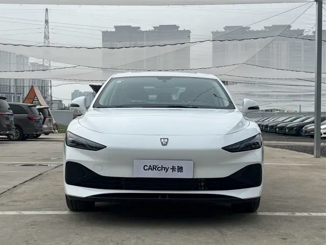 Roewe D7 — Фото автомобиля 2