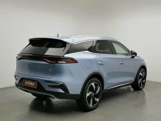 BYD Tang — Фото автомобиля 2