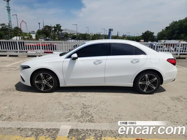Mercedes-Benz A-Class — Фото автомобиля 16