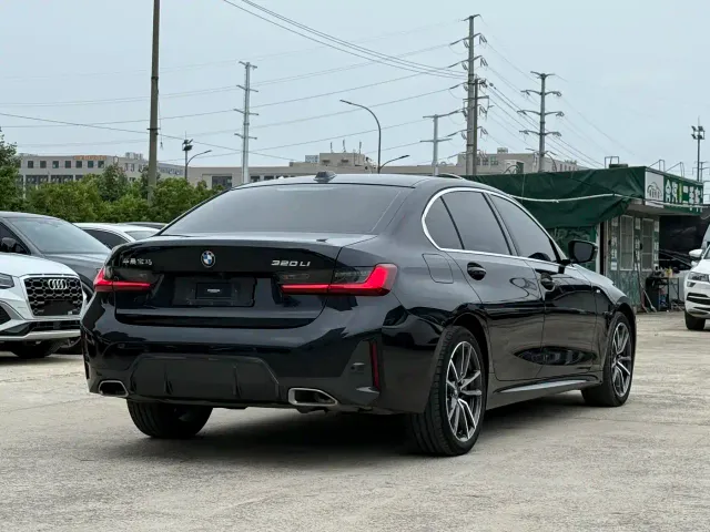 BMW 3 Series — Фото автомобиля 9