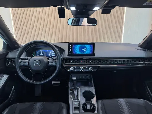 Honda Civic — Фото автомобиля 8