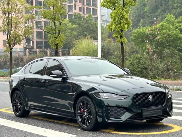 Jaguar XEL — Фото автомобиля 3