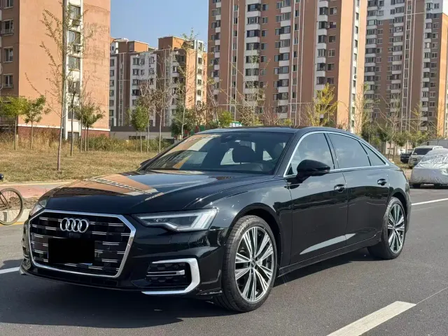 Фотография автомобиля — Audi A6L