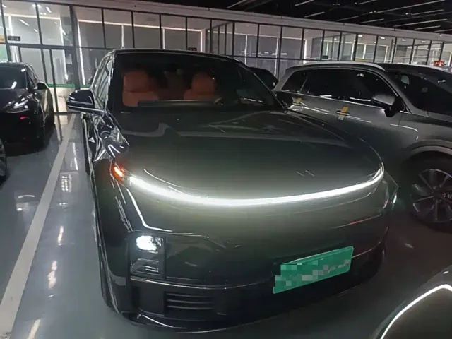 Li Auto L7 — Фото автомобиля 2