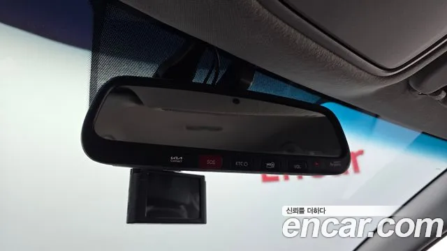 Kia Niro — Фото автомобиля 18