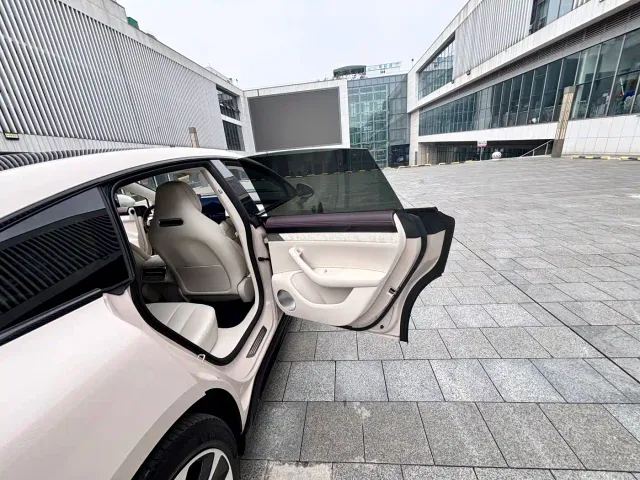 Luxeed S7 — Фото автомобиля 20