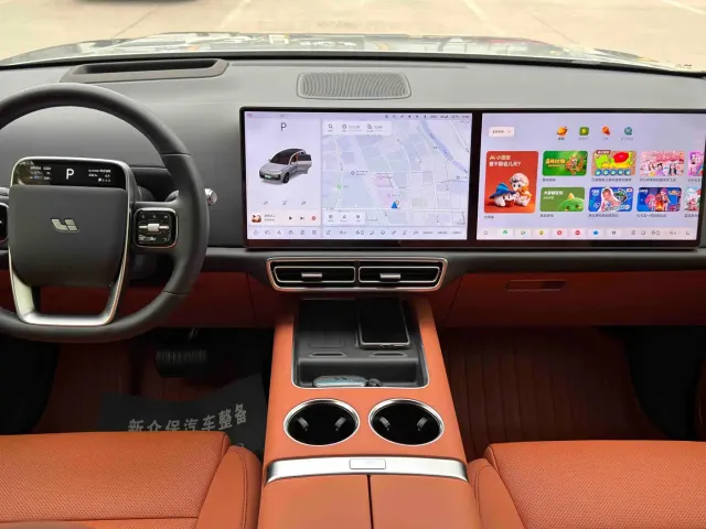 Li Auto L8 — Фото автомобиля 7