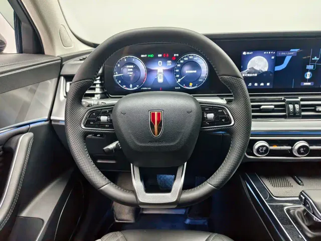 Hongqi HS5 — Фото автомобиля 10