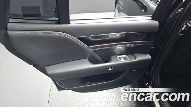 Genesis G90 Бензин 3.5 турбо AWD — Фото автомобиля 19