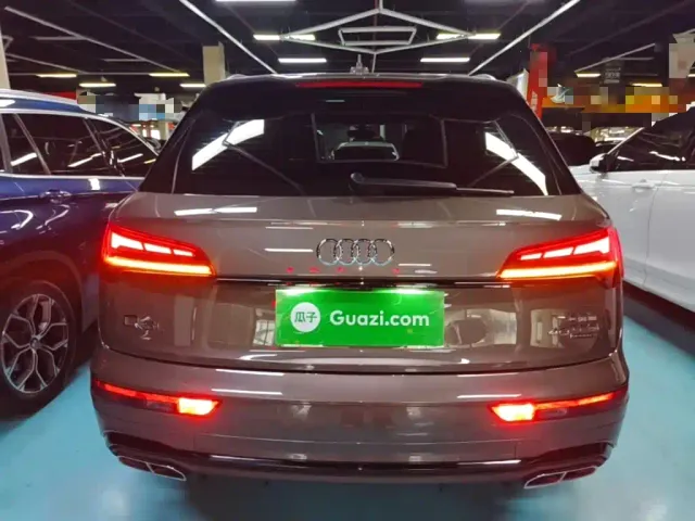 Audi Q5L — Фото автомобиля 5