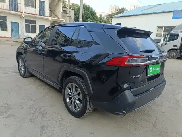 Toyota Wildlander — Фото автомобиля 22