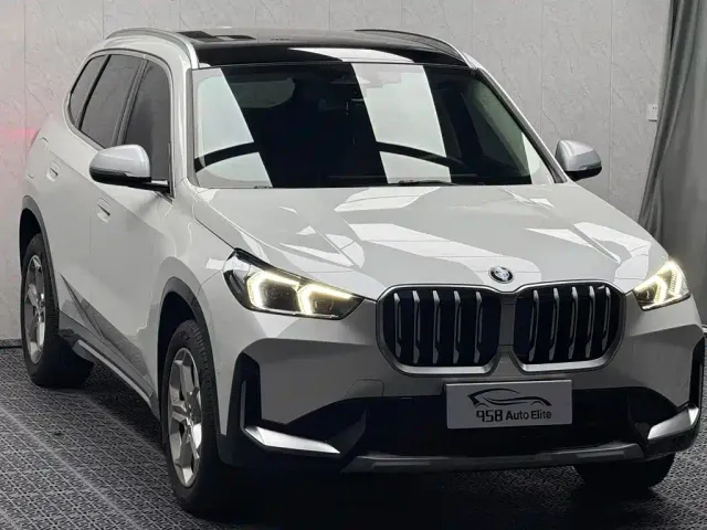 BMW X1 — Фото автомобиля 3