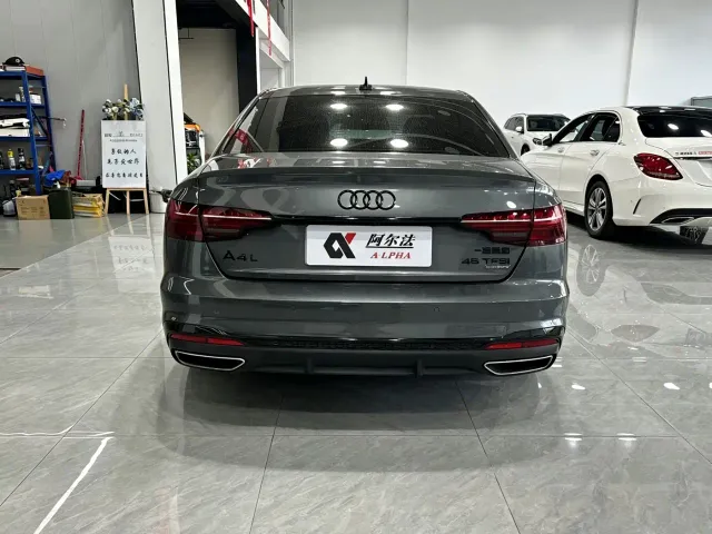 Audi A4L — Фото автомобиля 5