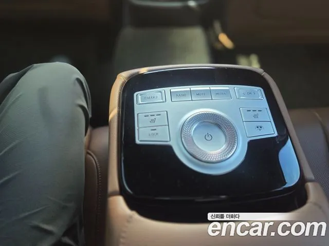 Genesis G80 Бензин 2.5 турбо AWD — Фото автомобиля 12