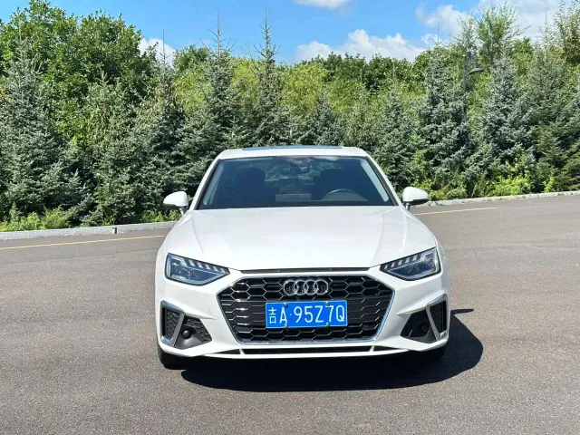 Audi A4L — Фото автомобиля 2