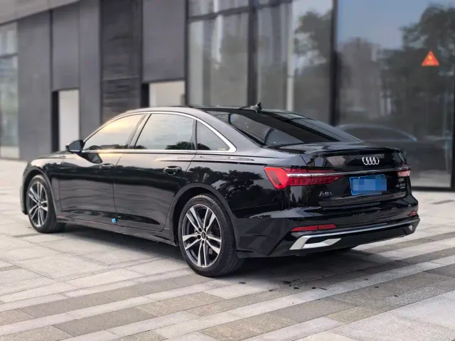 Audi A6L — Фото автомобиля 7