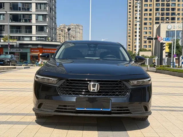 Honda Accord — Фото автомобиля 2