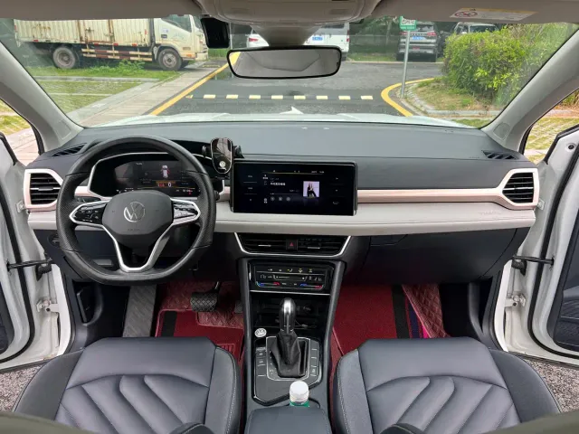 Volkswagen Tharu — Фото автомобиля 8