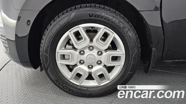Hyundai Staria Staria L3.5 Карго 3 места — Фото автомобиля 5