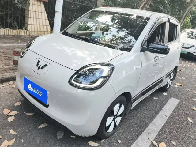 Фотография автомобиля — Wuling Hongguang Mini EV