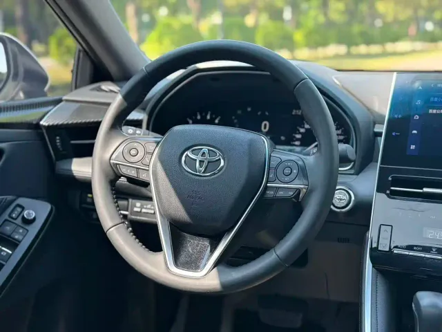 Toyota Avalon — Фото автомобиля 13