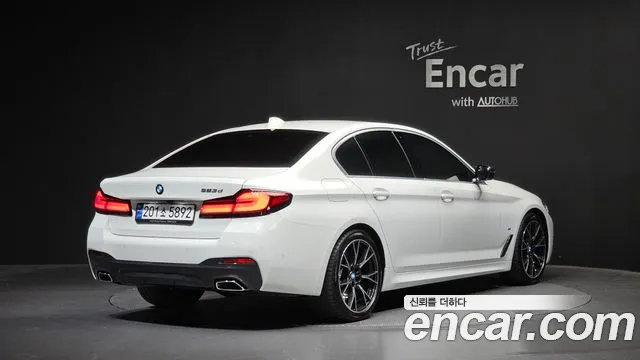 BMW 5 Series G30 — Фото автомобиля 2
