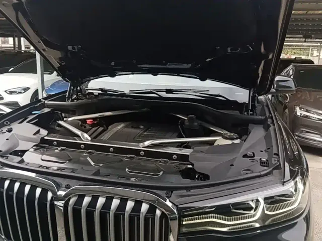 BMW X7 — Фото автомобиля 19