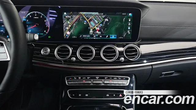 Mercedes-Benz E-Class — Фото автомобиля 10