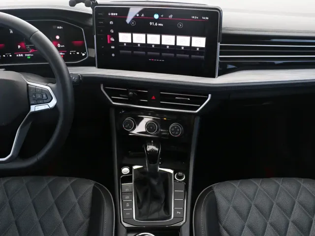 Volkswagen Sagitar — Фото автомобиля 15