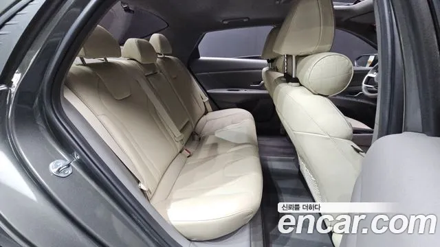 Hyundai Avante CN7 — Фото автомобиля 17