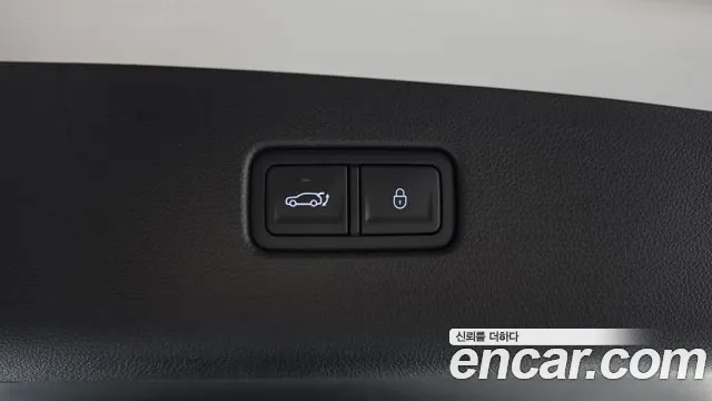 Genesis GV70 — Фото автомобиля 22