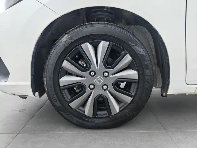 Honda Fit — Фото автомобиля 17