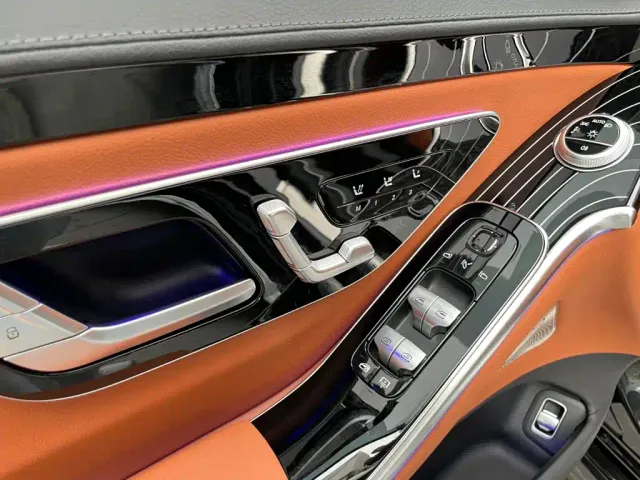 Mercedes-Benz S-Class — Фото автомобиля 11
