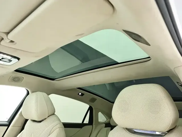 Voyah Auto VOYAH Zhuiguang L 2025 Model Chase Light L — Фото автомобиля 11