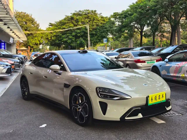 Xiaomi SU7 — Фото автомобиля 8