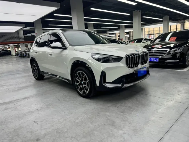 BMW X1 — Фото автомобиля 3