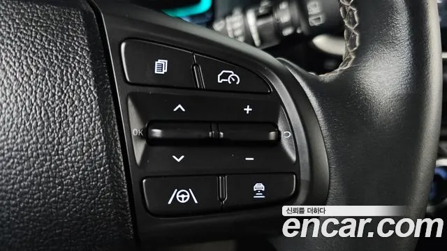 Hyundai Venue — Фото автомобиля 23