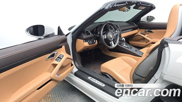 Porsche 718 — Фото автомобиля 10