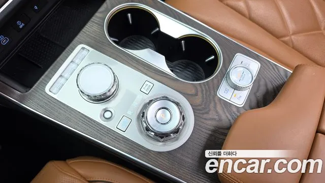Genesis GV80 — Фото автомобиля 12