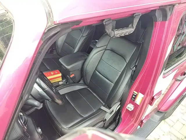 Jeep Wrangler — Фото автомобиля 14