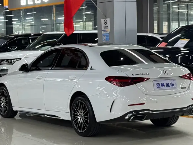 Mercedes-Benz C-Class — Фото автомобиля 3