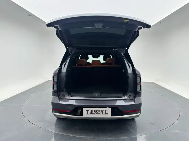 GAC Trumpchi Xiangwang S7 — Фото автомобиля 9