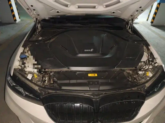 BMW i3 — Фото автомобиля 10