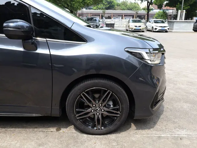Honda Odyssey 2022 2.0L e:HEV Sharp Supreme Edition — Фото автомобиля 27