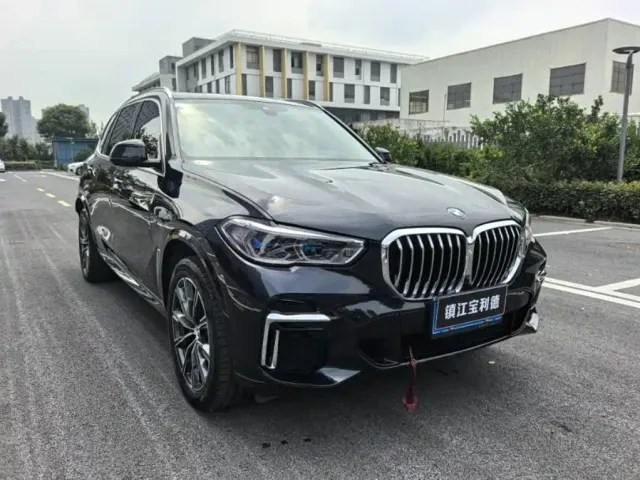 BMW X5 — Фото автомобиля 2