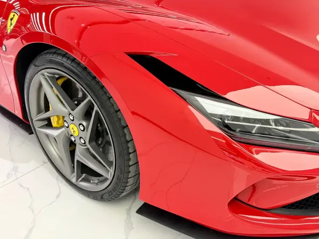 Ferrari F8 — Фото автомобиля 4