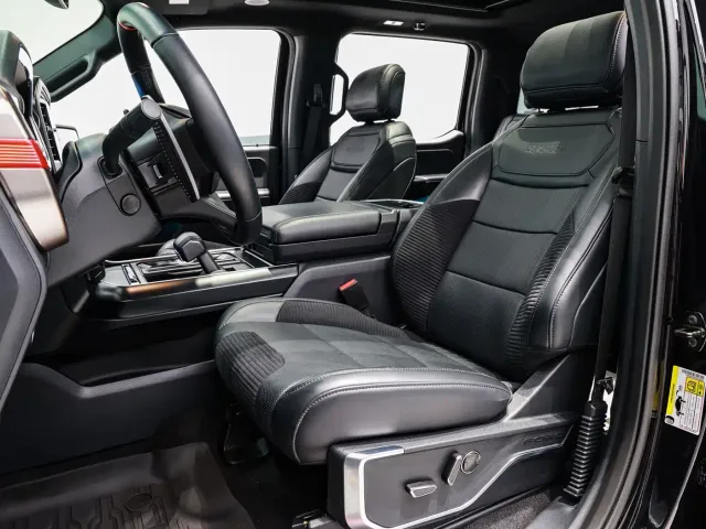 Ford F-150 Raptor — Фото автомобиля 10